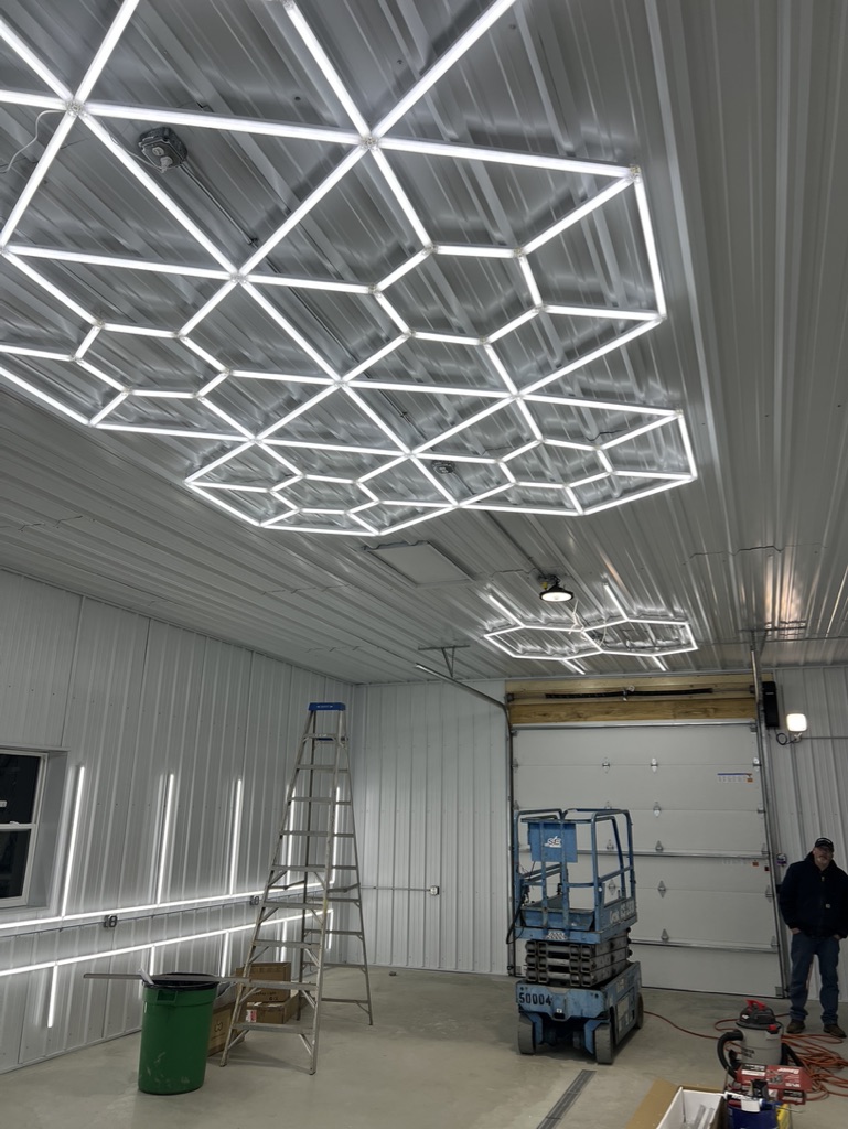 Overhead lighting grid