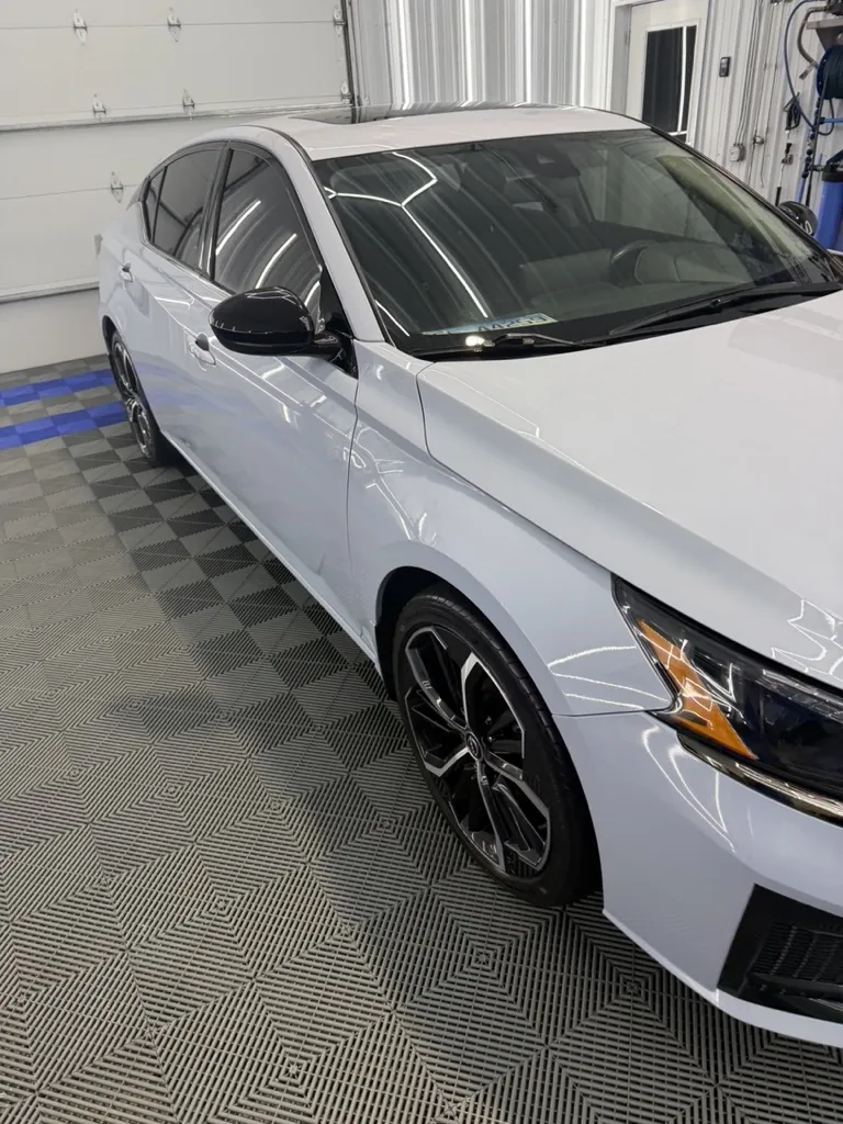 Hyundai Sonata after a hand wash, clay bar and sealant